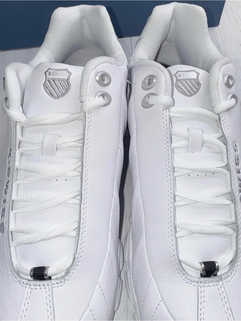 K Swiss ST329 CMF Men’s Tennis Shoes White Silver Size 12 03426